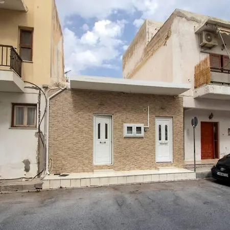 Apartment House Of Flowers Near 2