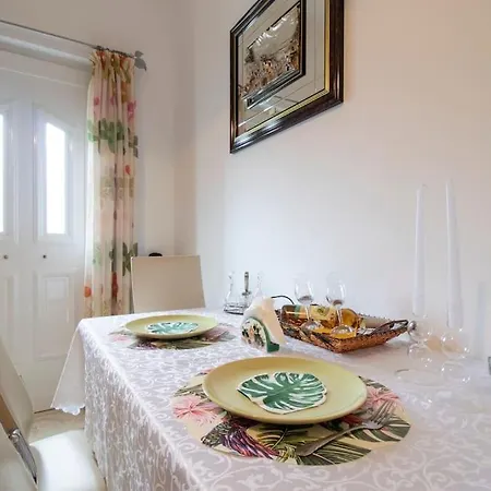 Apartment House Of Flowers Near 2 Ierapetra (Crete)